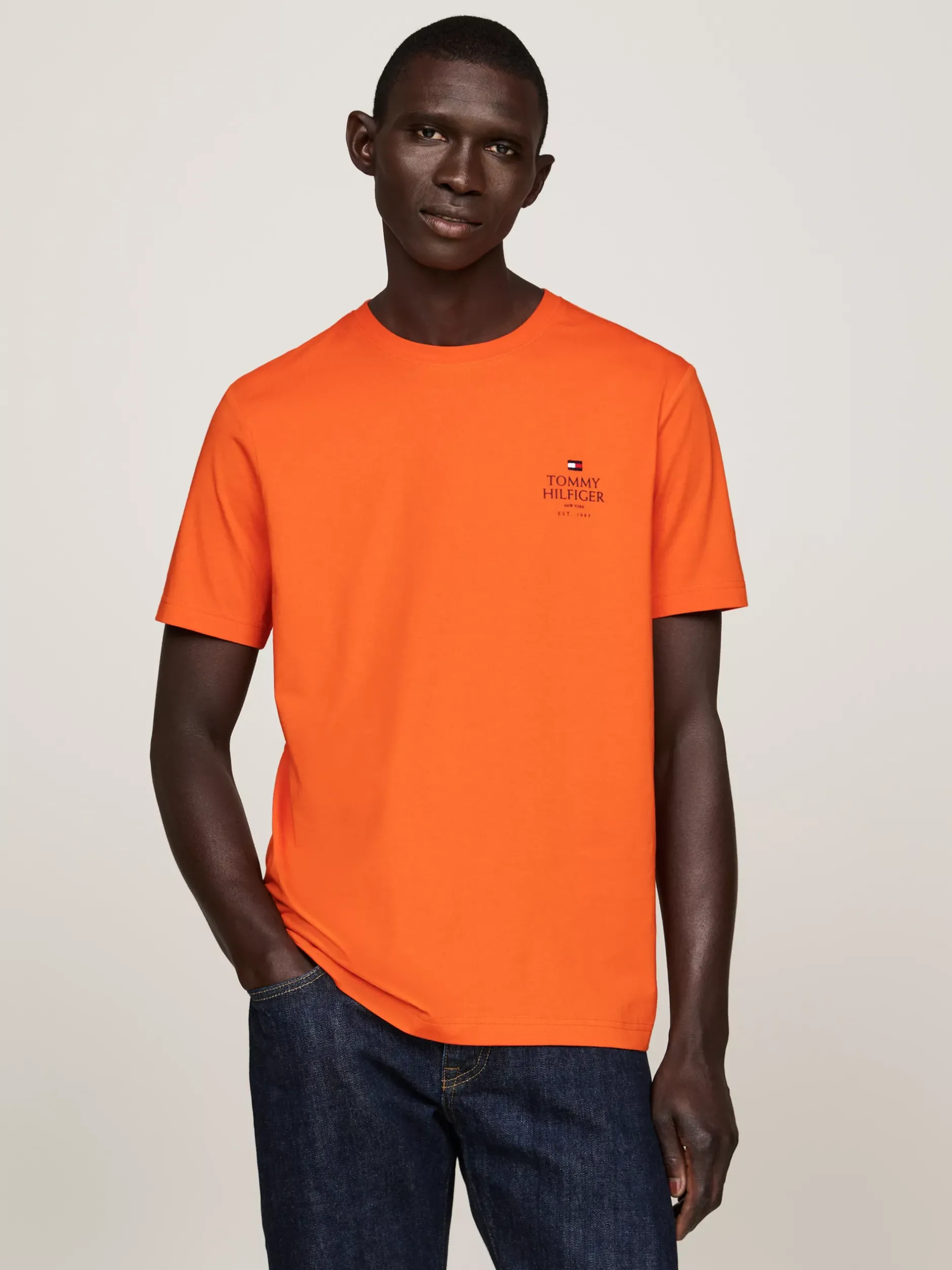 T-Shirty*Tommy Hilfiger T-shirt Z Okrągłym Dekoltem I Logo BONFIRE ORANGE