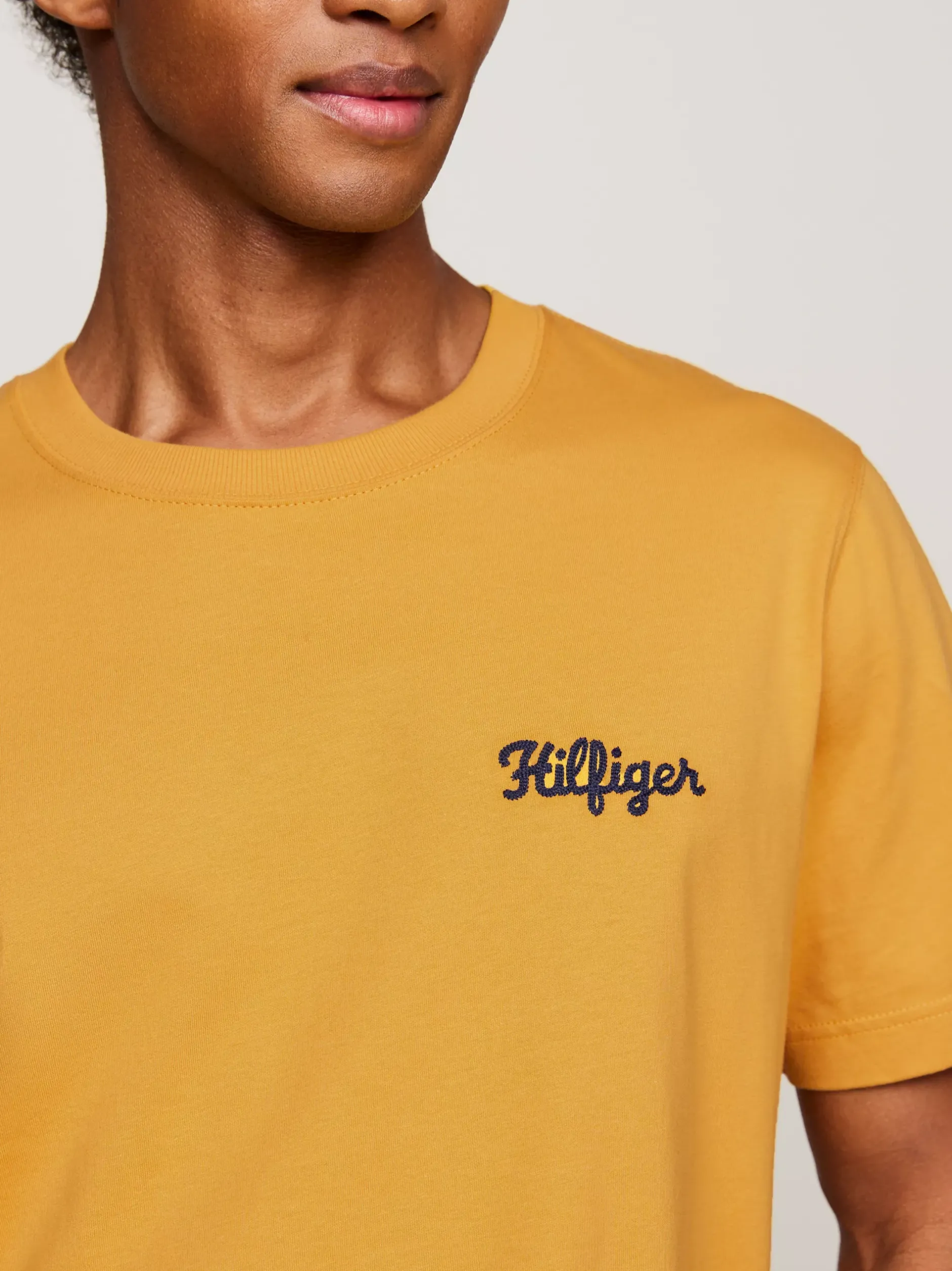 T-Shirty*Tommy Hilfiger T-shirt Z Wyhaftowanym Logo CITY YELLOW