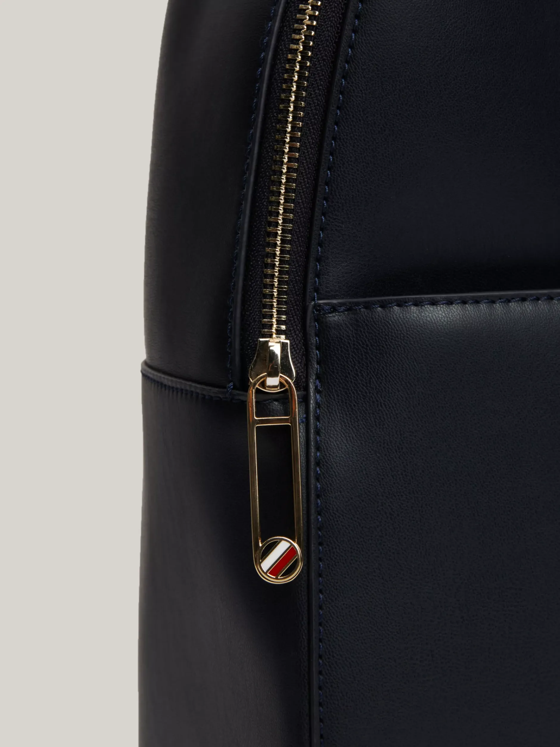 Plecaki*Tommy Hilfiger Usztywniany Plecak Corporate SPACE BLUE