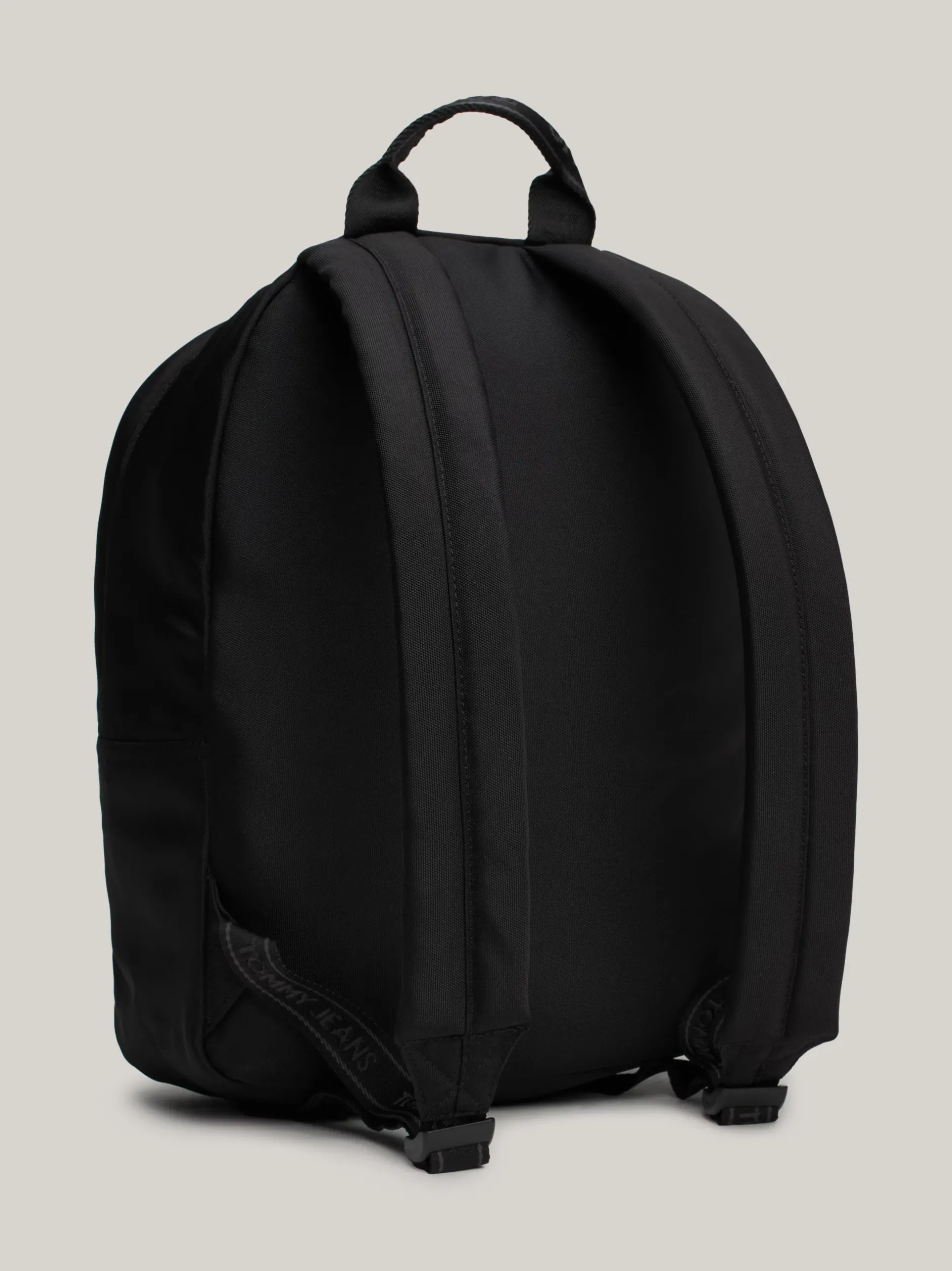Plecaki*Tommy Hilfiger Usztywniany Plecak Essential Z Logo BLACK