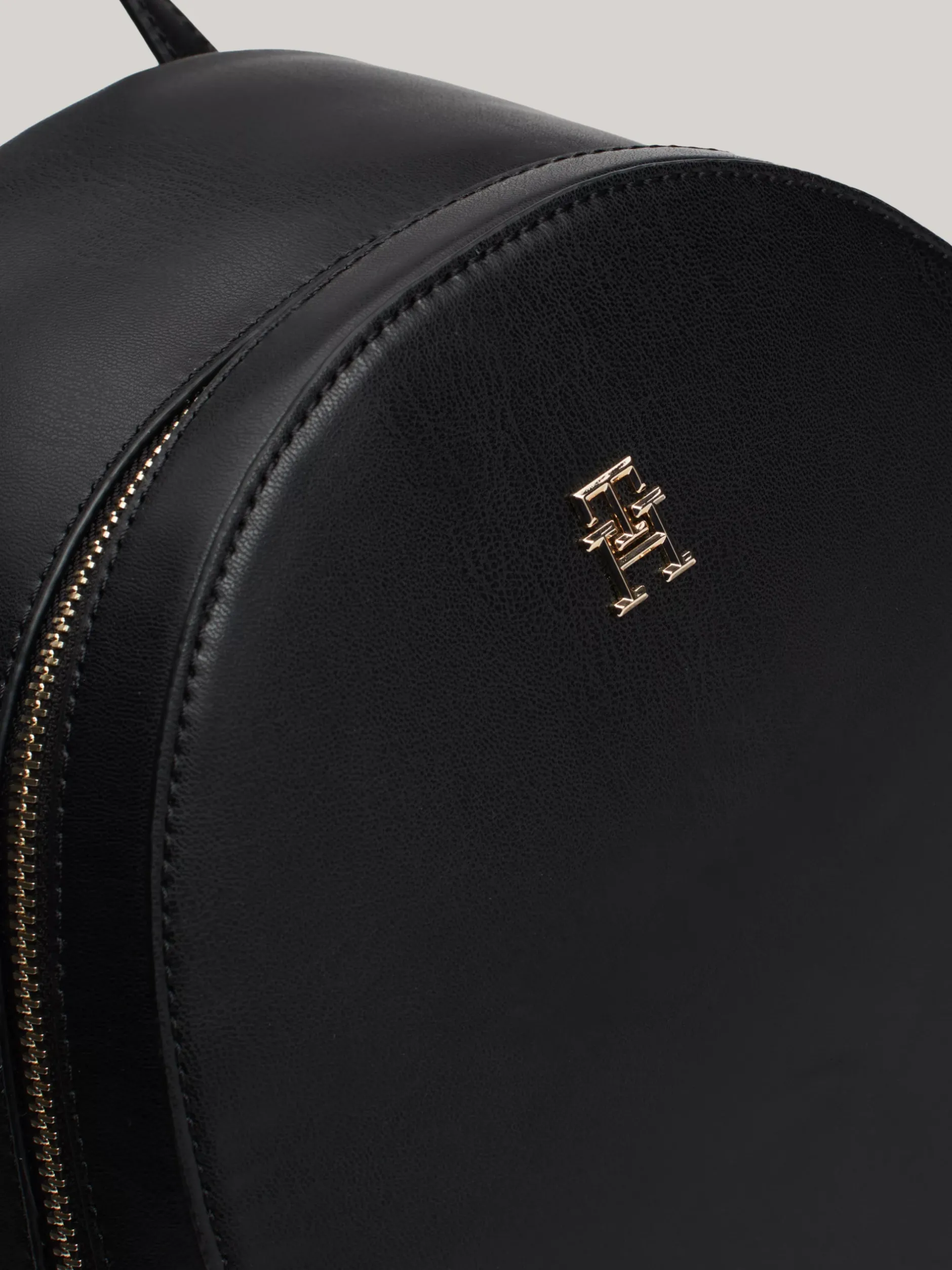 Plecaki*Tommy Hilfiger Usztywniany Plecak Hilfiger Monotype BLACK