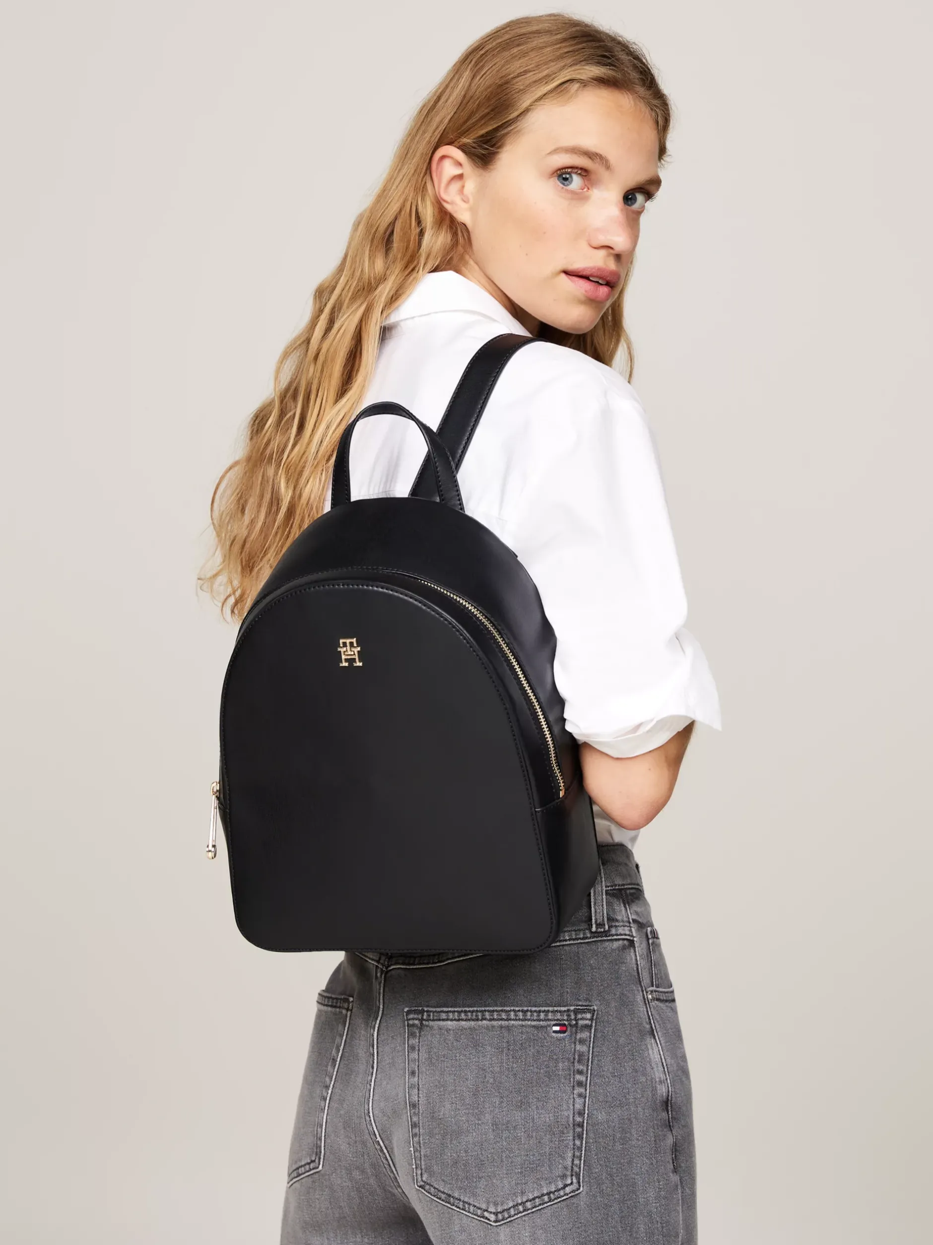 Plecaki*Tommy Hilfiger Usztywniany Plecak Hilfiger Monotype BLACK