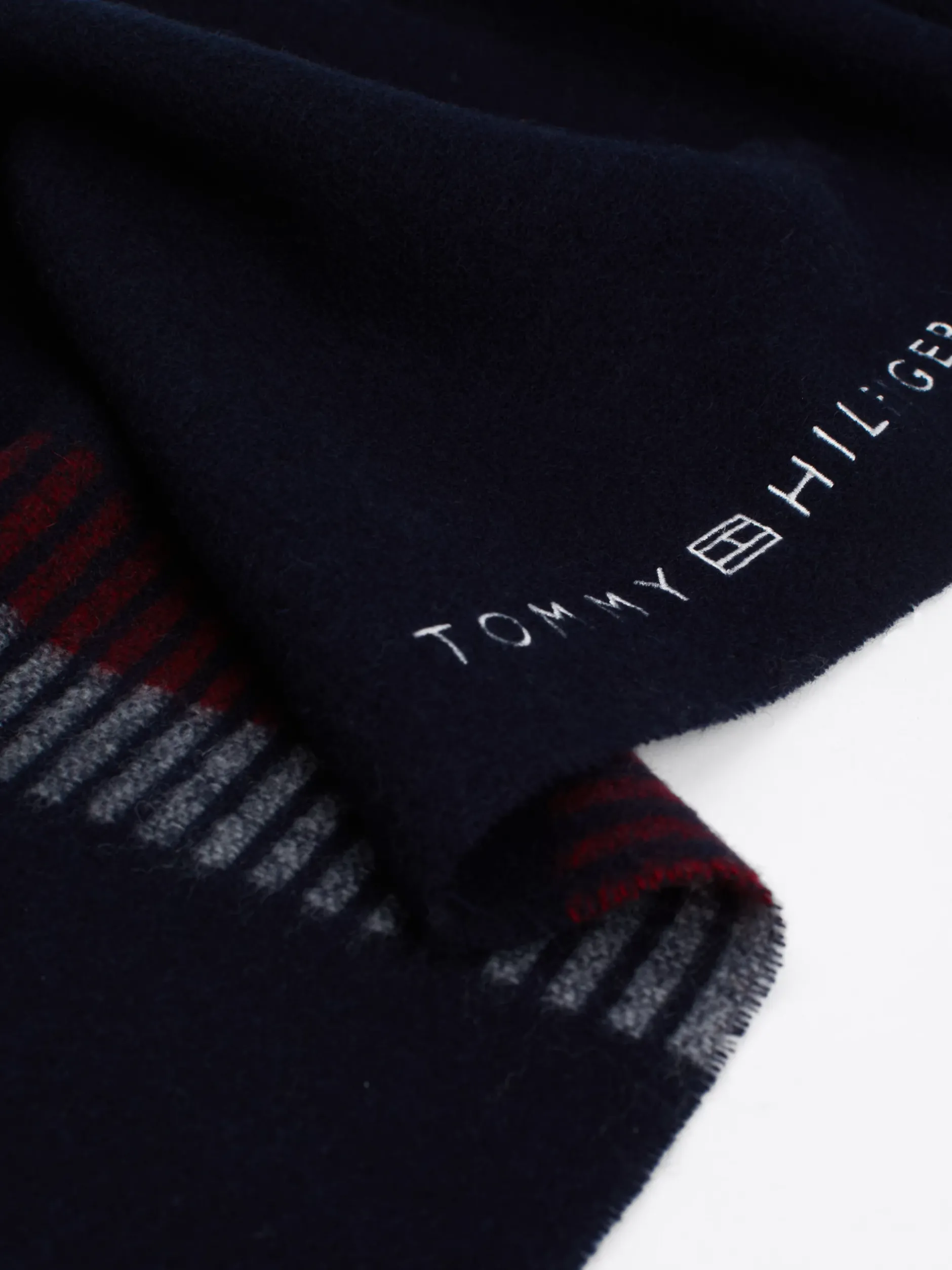 Czapki I Szaliki*Tommy Hilfiger Wełniany Szalik Corporate SPACE BLUE