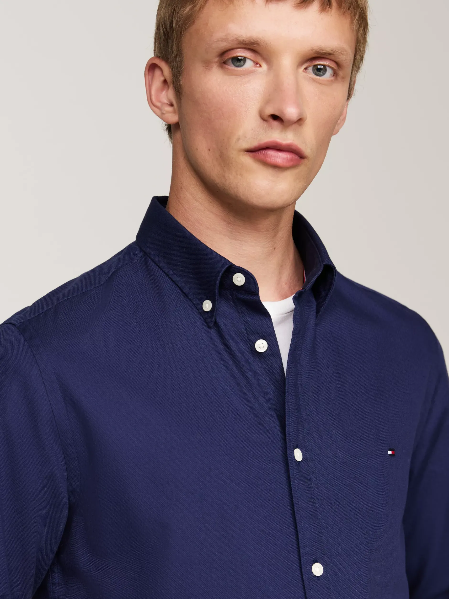 Koszule*Tommy Hilfiger Wąska Koszula TH Flex Z Tkaniny Dobby CARBON NAVY