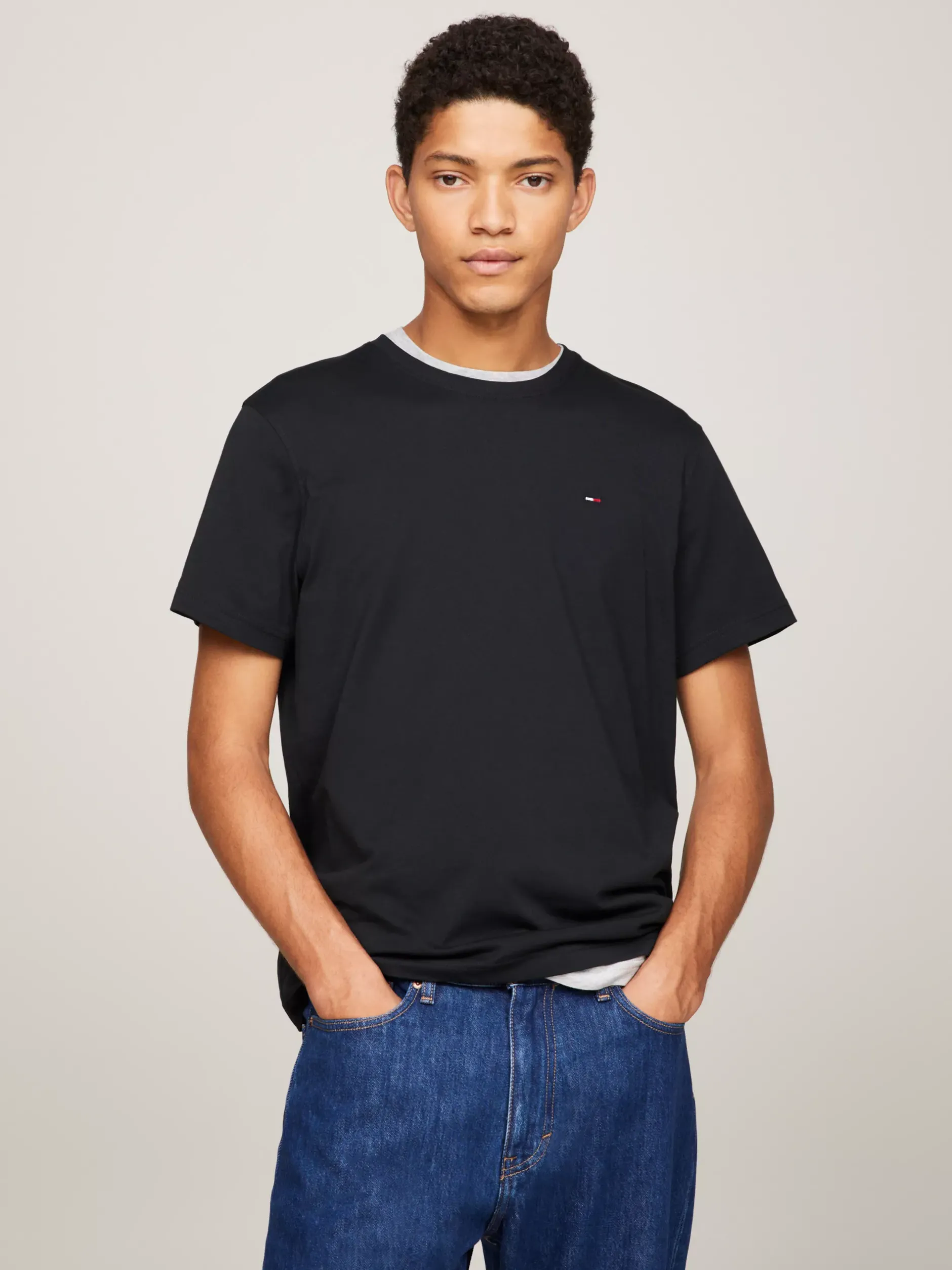 T-Shirty*Tommy Hilfiger Wąski T-shirt TOMMY BLACK