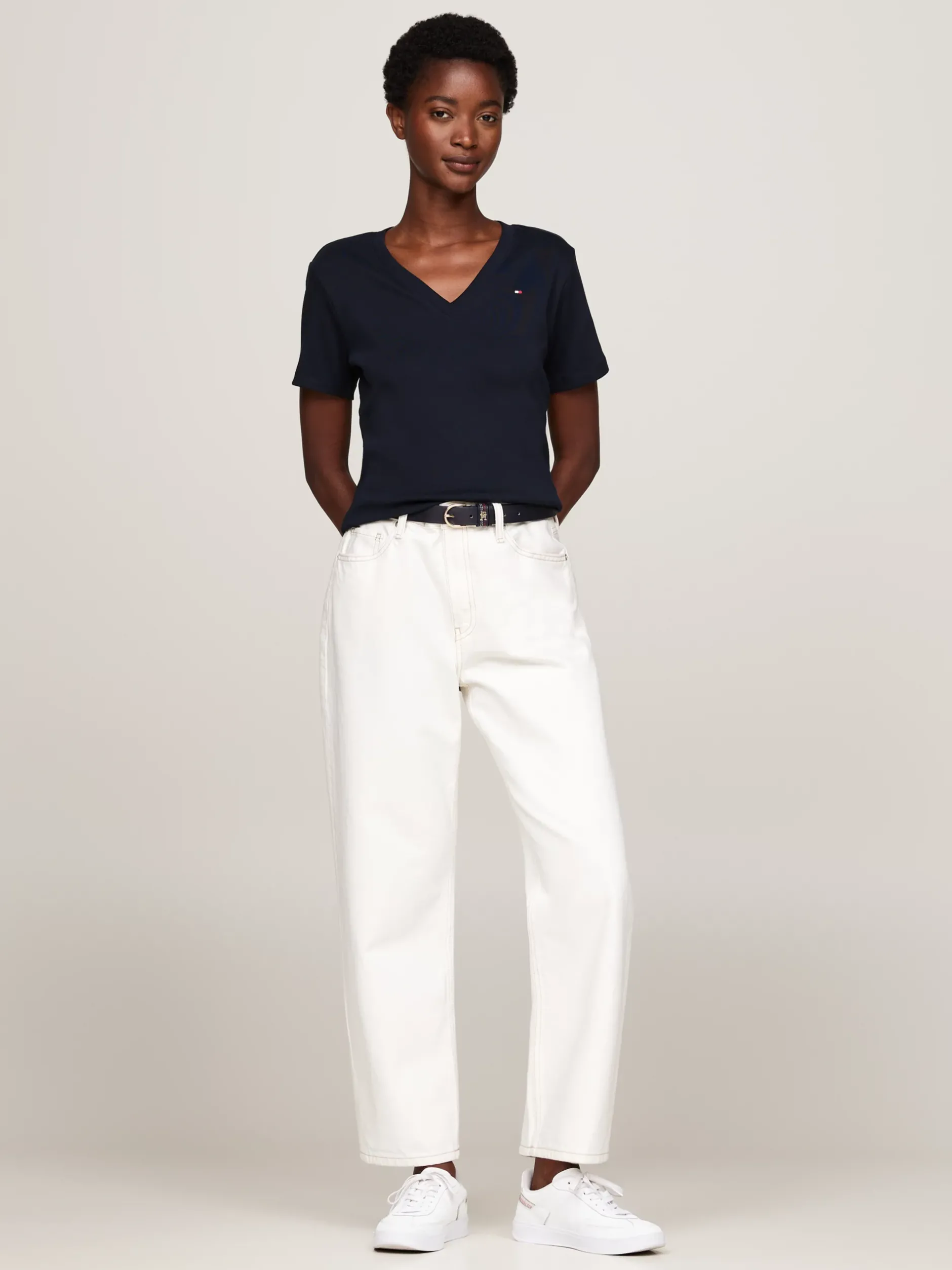T-Shirty*Tommy Hilfiger Wąski T-shirt Z Dekoltem W Szpic NOS DESERT SKY