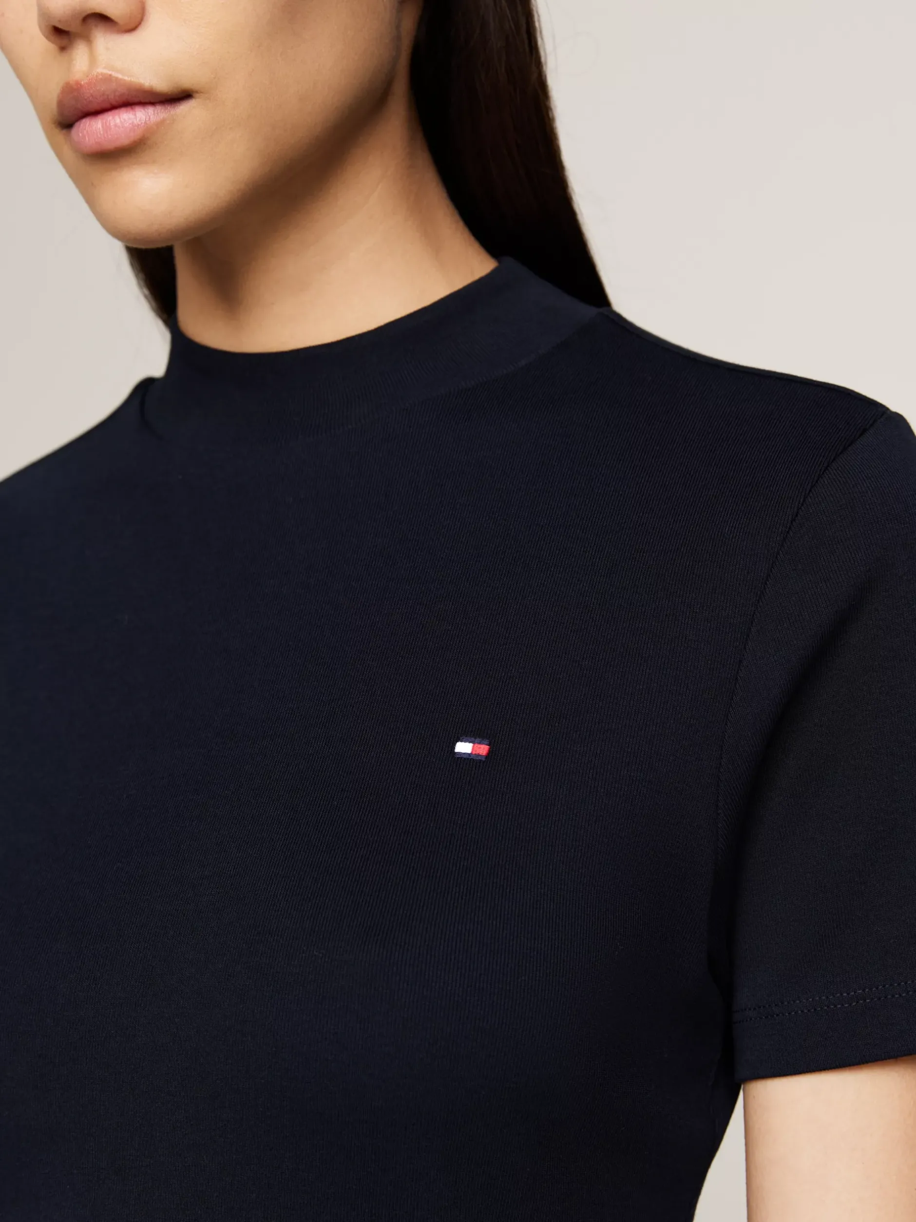 T-Shirty*Tommy Hilfiger Wąski T-shirt Z Półgolfem DESERT SKY