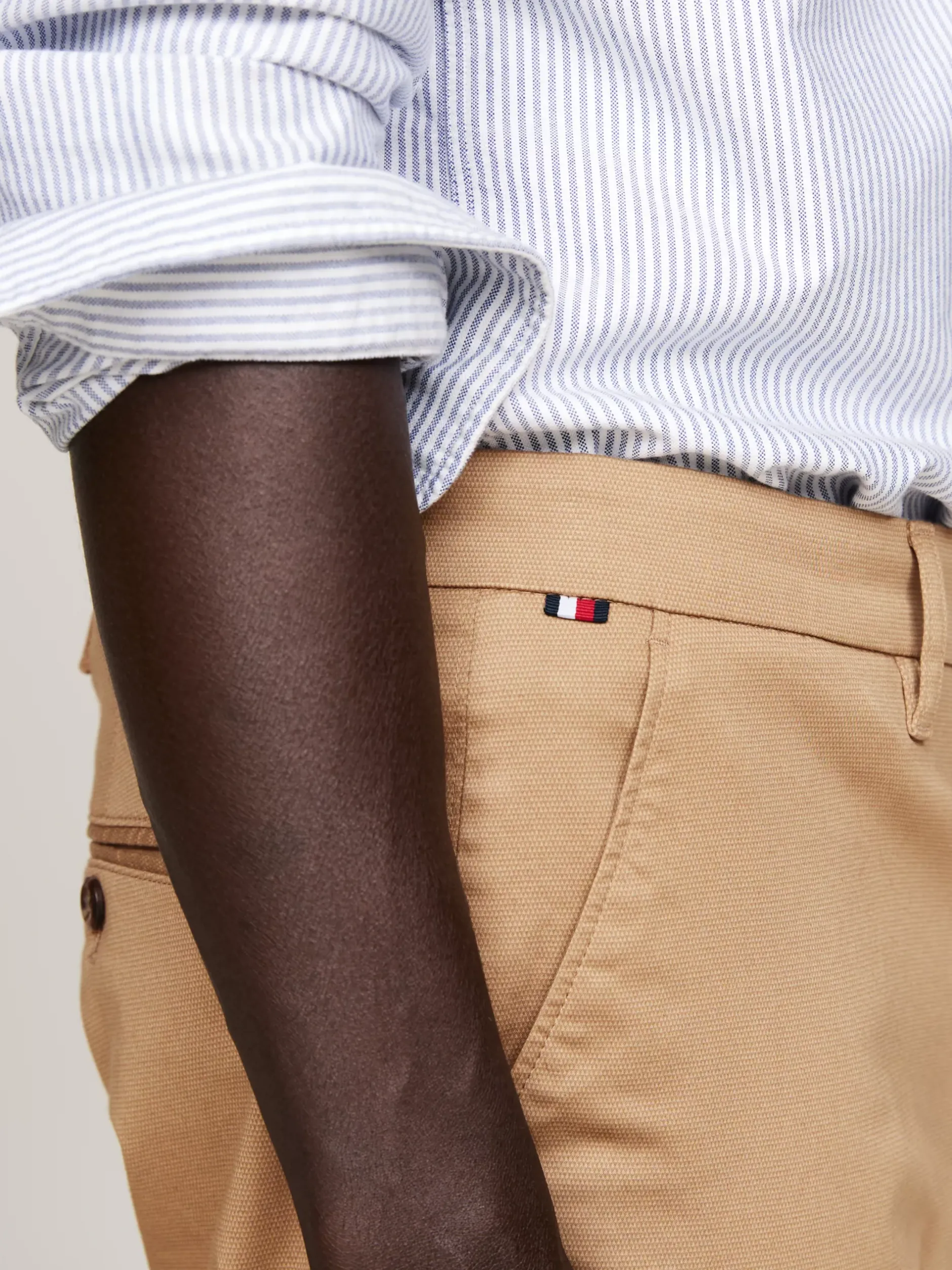 Spodnie*Tommy Hilfiger Wąskie Bawełniane Chinosy Bleecker SAFARI CANVAS