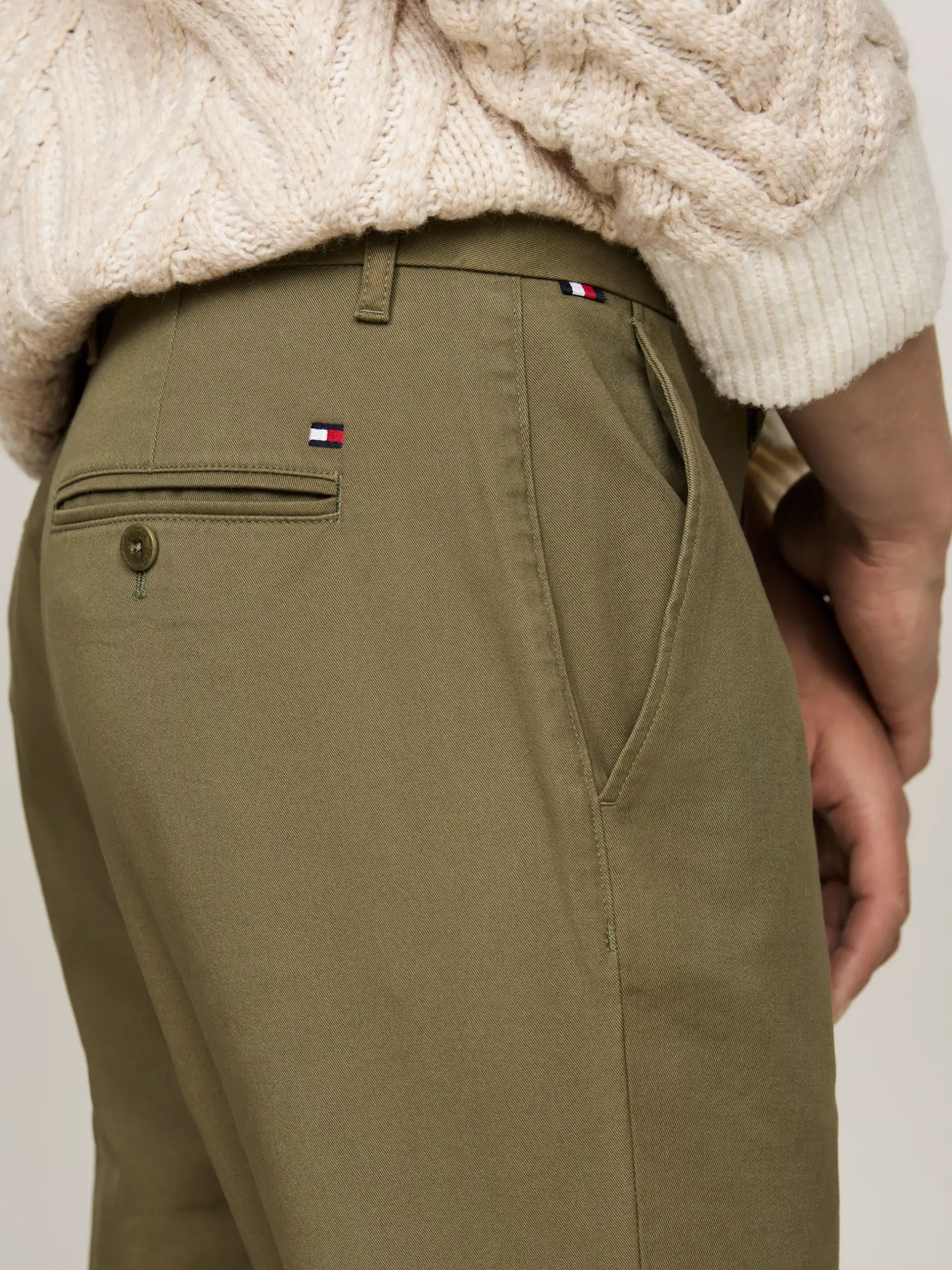 Spodnie*Tommy Hilfiger Wąskie Chinosy 1985 Collection Z Bawełny Pima Ze Stretchem UTILITY OLIVE